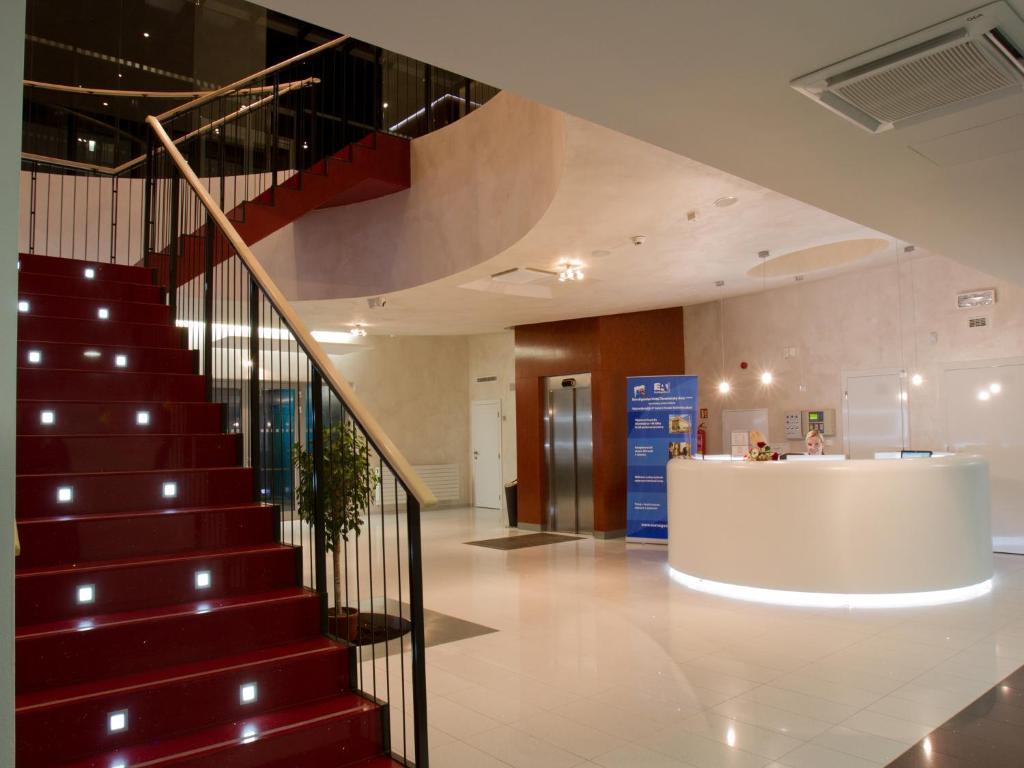 Ea Hotel Tereziansky Dvur Градец-Кралове Экстерьер фото